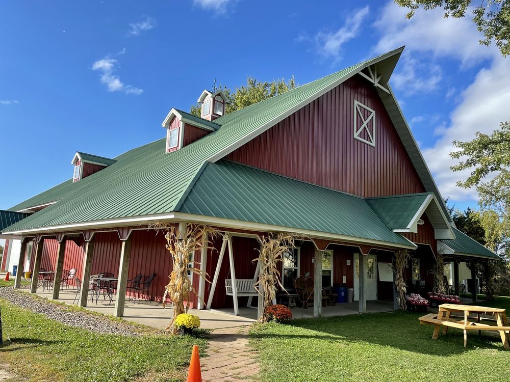 Maiden Rock Winery & Cidery Logo