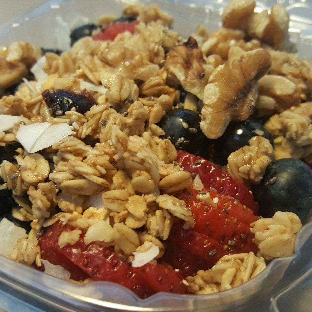 Berry Fresh - Berry's Fruit Bowl, with no Greek yogurt, and agave instead of honey. - Food Trucks Near Me