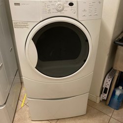 My Appliance Repair Pro - Dryer that needed possible fixing. Left the work space clean.