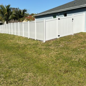 Fenced In - Fences & Gates Near Me - Port St. Lucie, Florida Fenced In - Fences & Gates Near Me - Port St. Lucie, Florida