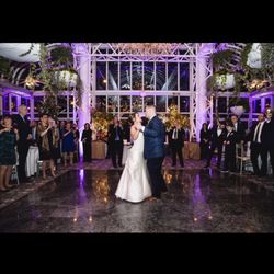 Spinners Entertainment - Our first dance.