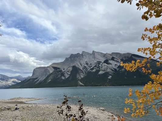 Lake Minnewanka by null