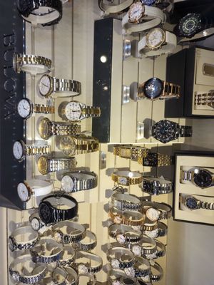 ZALES OUTLET - Updated May 2024 - 10 Photos & 21 Reviews - 855 S Grand