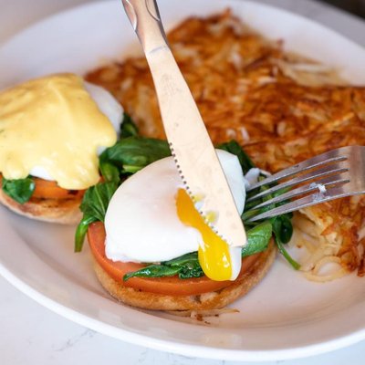 Biscuits Cafe by null