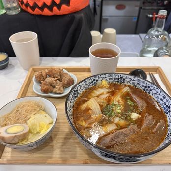 Gulp - Beef Beef Noodle Soup 牛肉麵 - Taiwanese Near Me - Long Island City, New York
