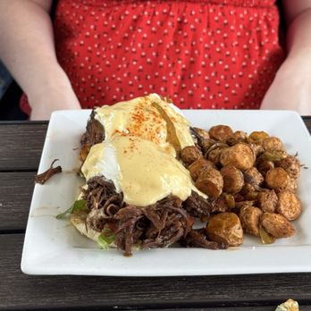 The Pump House - Short ribs Benedict - New American Near Me - Rock Hill, South Carolina