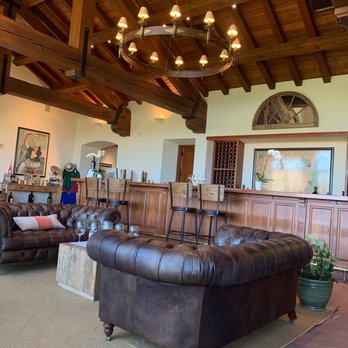 Silverado Vineyards - Interior bar area - Wineries Near Me - Napa, California