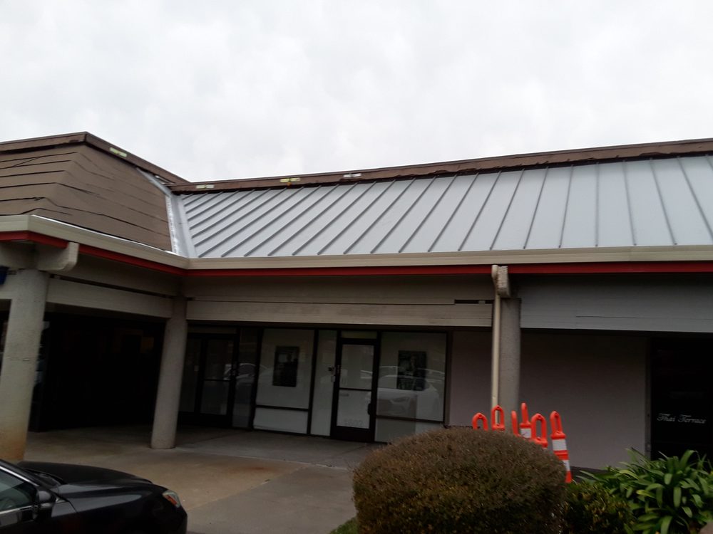 Slide of Smith Roofing