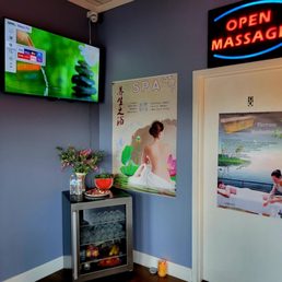 Water and chocolates after your massage. Water and chocolates after your massage.