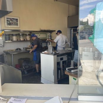 Courage Bagels - Inside making everything FRESH - Bagels Near Me - Los Angeles, California