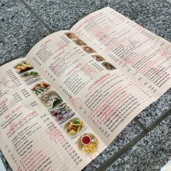 Pineapple Xpress - Difference in prices on menus