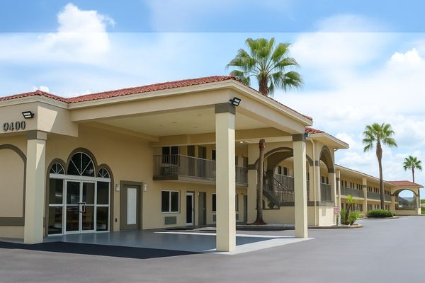 Serena Inn by null
