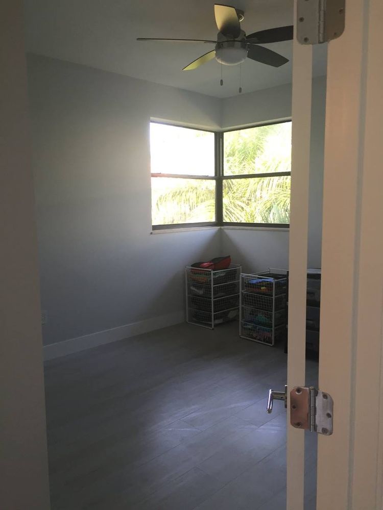 Slide of Cristal Indigo