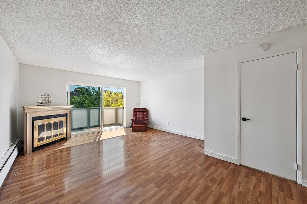 DENNIS EISON ASCEND REAL ESTATE Updated August 2024 31 Photos