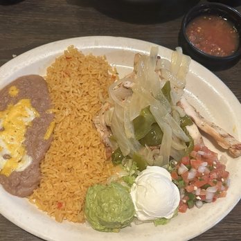 Chelino's Mexican Restaurant - Lunch Fajita's - Tex-Mex Near Me - Oklahoma City, Oklahoma