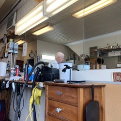 Don’s Barbershop
