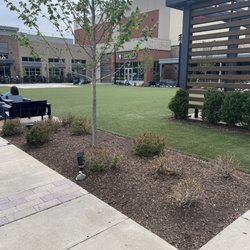 Potomac Town Place - Center seating area for kids