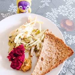Whakapapa - sallad, bröd, bryggkaffe ingår i lunchen, april 2016