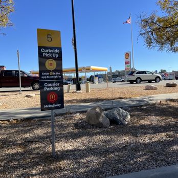 McDonald's - Curbside parking spot - Fast Food Near Me - Fruita, Colorado
