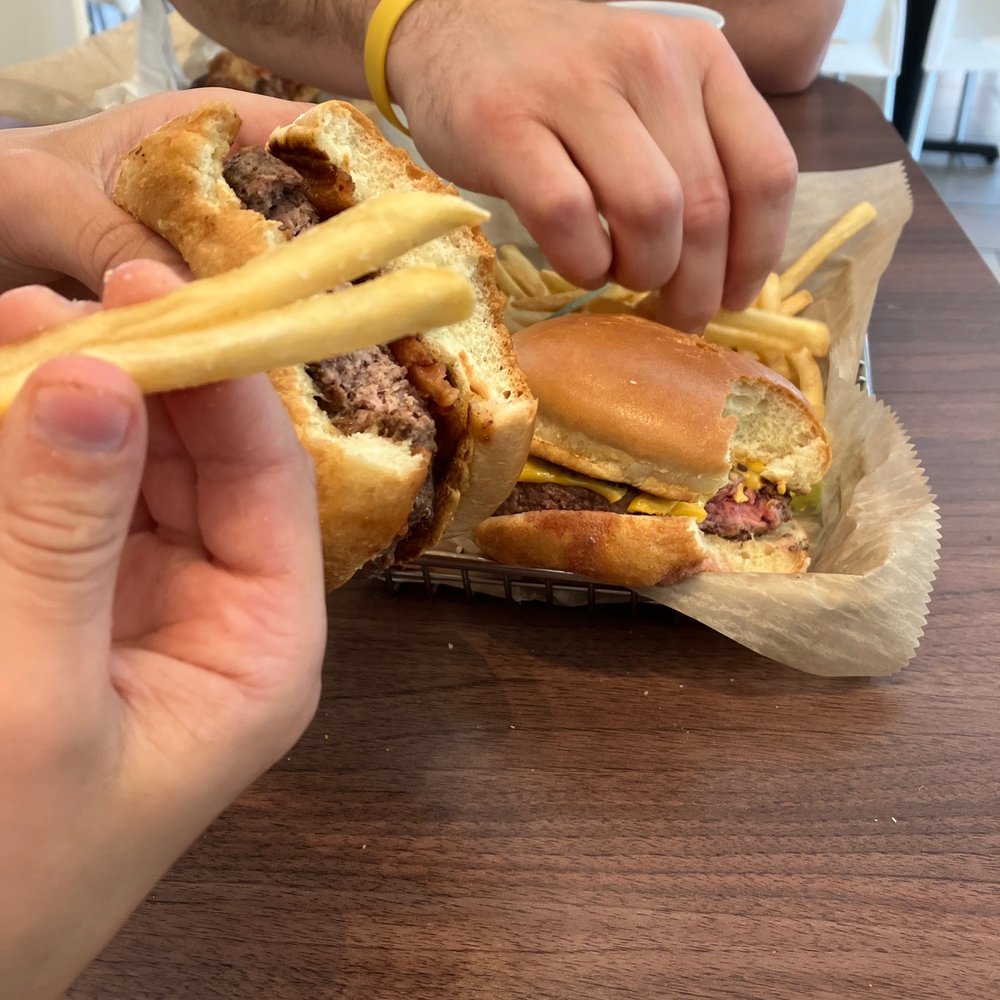 Burger 21 - Ashburn - Burgers Near Me - Ashburn, Virginia Burger 21 - Ashburn - Burgers Near Me - Ashburn, Virginia