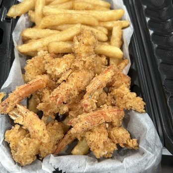 Cluck and Gills - Fried shrimp with French fries - Fast Food Near Me - Philadelphia, Pennsylvania Cluck and Gills - Fried shrimp with French fries - Fast Food Near Me - Philadelphia, Pennsylvania
