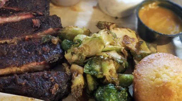 Off the Bone BBQ + Ribhouse by null