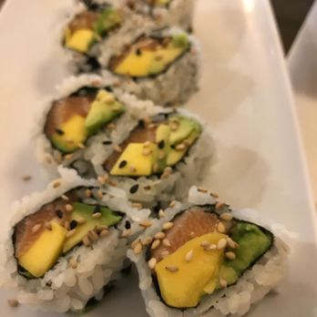 Yanagi Sushi - california roll - Sushi Bars Near Me - Northridge, California Yanagi Sushi - california roll - Sushi Bars Near Me - Northridge, California