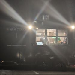 5th & Steaks