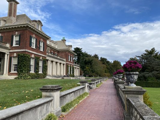 Old Westbury Gardens by null