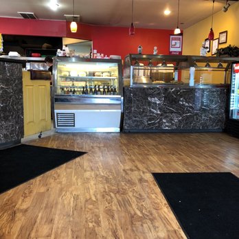 Vinny's Pizzeria - the inside of the restaurant - Pizza Near Me - Herkimer, New York Vinny's Pizzeria - the inside of the restaurant - Pizza Near Me - Herkimer, New York