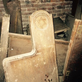 Beneath the Streets - Relics from underground - Historical Tours Near Me - Seattle, Washington