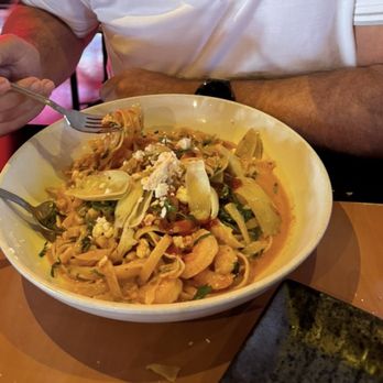Todo Un Poco - Special shrimp pasta of the day. Fabulous! - Pizza Near Me - Elk Grove, California Todo Un Poco - Special shrimp pasta of the day. Fabulous! - Pizza Near Me - Elk Grove, California
