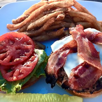 Dead Eye Dick's - Burger - New American Near Me - Block Island, Rhode Island Dead Eye Dick's - Burger - New American Near Me - Block Island, Rhode Island