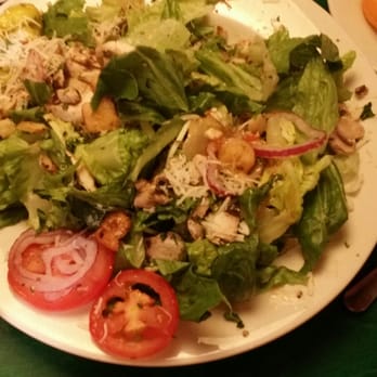 Oregano's - This is a regular house salad. It is huge, enough for 3 people. It came w/house made croutons Out Of this World. Wow. - Pizza Near Me - Cave Creek, Arizona Oregano's - This is a regular house salad. It is huge, enough for 3 people. It came w/house made croutons Out Of this World. Wow. - Pizza Near Me - Cave Creek, Arizona