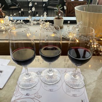 Napatini Wine Bar - red wine tasting - Wine Bars Near Me - Carlsbad, California Napatini Wine Bar - red wine tasting - Wine Bars Near Me - Carlsbad, California