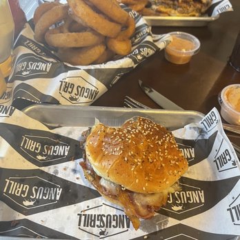 Angus Grill - Burgers Near Me - Wilmington, North Carolina
