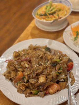 Simply Thai Restaurant by null