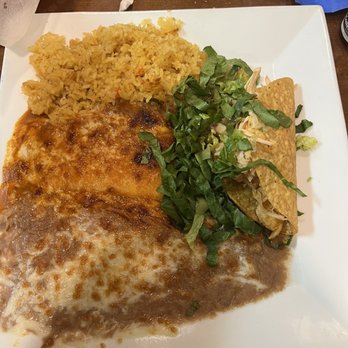 Los Molcajetes Mexican Restaurant - Cheese enchilada, chicken taco, beans, and rice. - Mexican Near Me - Castro Valley, California Los Molcajetes Mexican Restaurant - Cheese enchilada, chicken taco, beans, and rice. - Mexican Near Me - Castro Valley, California