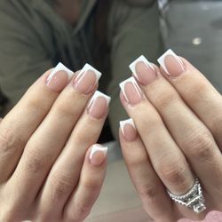 Omnia Nails & Spa - Full set nails