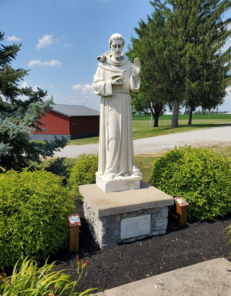 MARIA STEIN CENTER PILGRIM GIFT SHOP Updated June 2024 2291 Saint