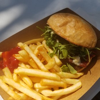 Eat On Monday - Blue cheese burger - Food Trucks Near Me - Milpitas, California