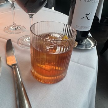 Tre Dita - One of the best old fashions I've had - Italian Near Me - Chicago, Illinois