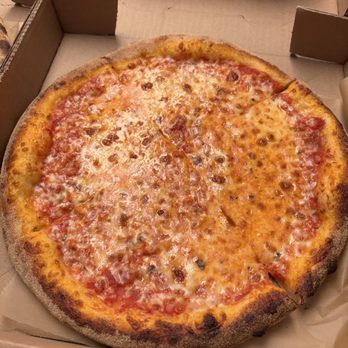 Flippers Pizza - Cheese Pizza (smallest size pie) - Pizza Near Me - Orlando, Florida Flippers Pizza - Cheese Pizza (smallest size pie) - Pizza Near Me - Orlando, Florida