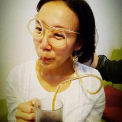 衣館出口成衣家品什項專門店