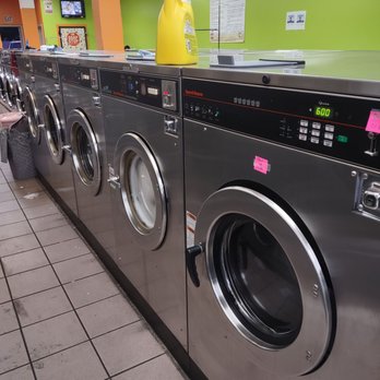 Ontario Laundromat - Broken machines and this is just one row - Laundromat Near Me - Ontario, California Ontario Laundromat - Broken machines and this is just one row - Laundromat Near Me - Ontario, California