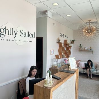 Lightly Salted Spa - Reception and waiting area - Halotherapy Near Me - Orlando, Florida