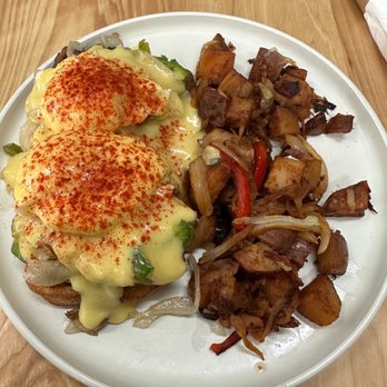 The Breeze Cafe - Veggie Eggs Benedict - Breakfast & Brunch Near Me - Newark, California The Breeze Cafe - Veggie Eggs Benedict - Breakfast & Brunch Near Me - Newark, California