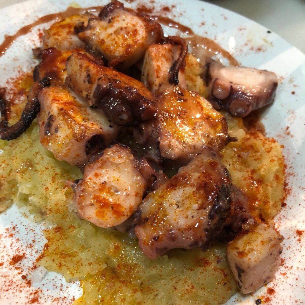 El Xampanyet - Tapas Bars Near Me - Barcelona, B