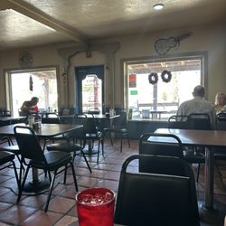 Tony's - Inside