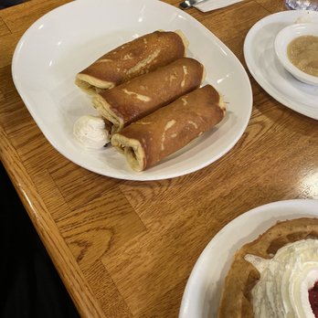 Pig 'N Pancake - 3 pigs in a blanket - Breakfast & Brunch Near Me - Seaside, Oregon